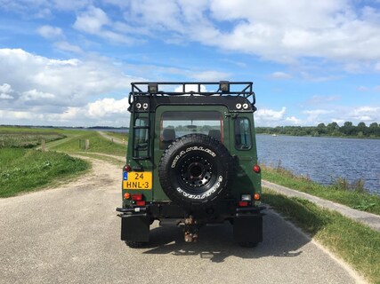 Land Rover-Defender