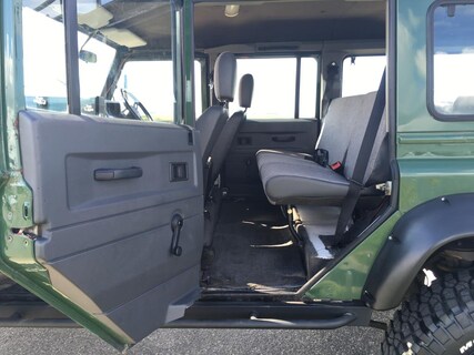 Land Rover-Defender