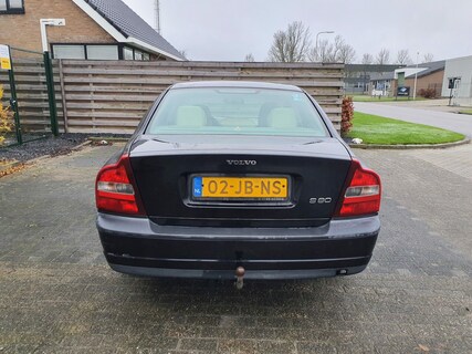 Volvo-S80