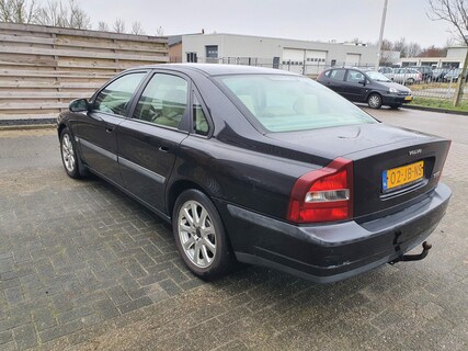 Volvo-S80