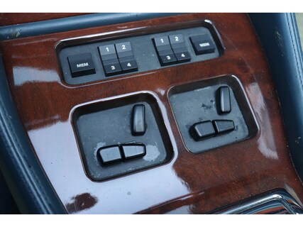 Rolls-Royce-Corniche