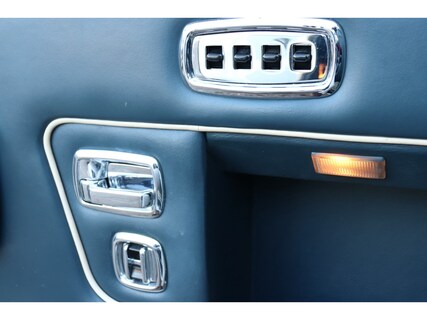 Rolls-Royce-Corniche