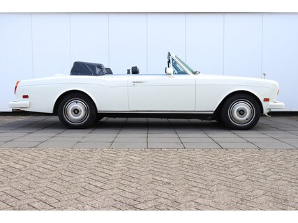Rolls-Royce-Corniche