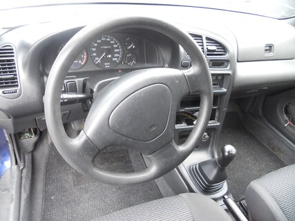 Mazda-323