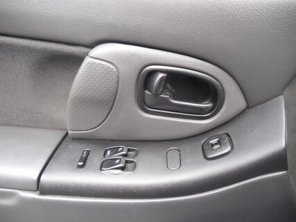 Mazda-323