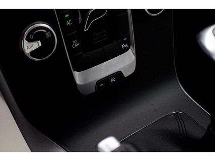 Volvo-V40 Cross Country