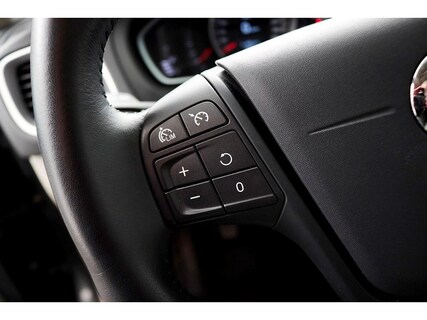 Volvo-V40 Cross Country