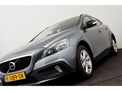 Volvo-V40 Cross Country