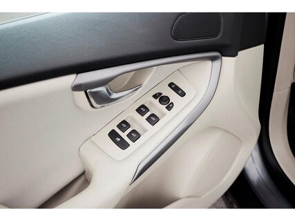 Volvo-V40 Cross Country