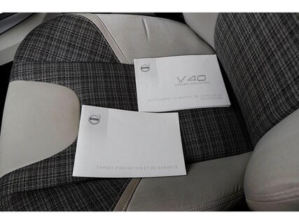 Volvo-V40 Cross Country
