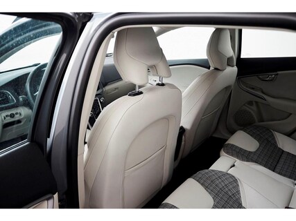 Volvo-V40 Cross Country