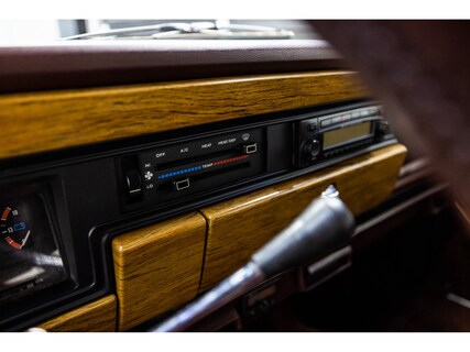 Jeep-Wagoneer