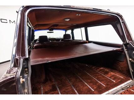 Jeep-Wagoneer