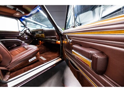 Jeep-Wagoneer