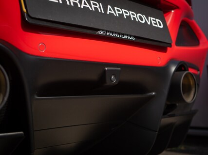 Ferrari-F8 Tributo