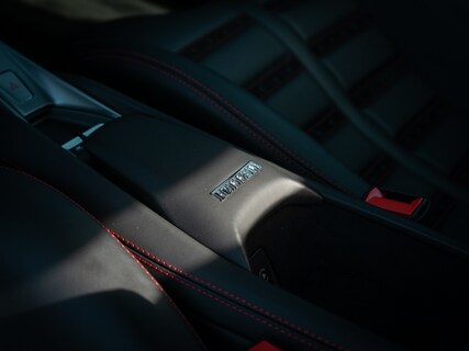 Ferrari-F8 Tributo