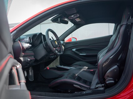 Ferrari-F8 Tributo