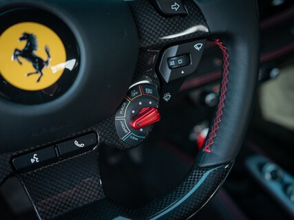 Ferrari-F8 Tributo