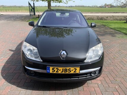 Renault-Laguna