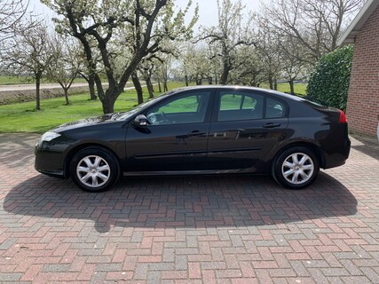 Renault-Laguna