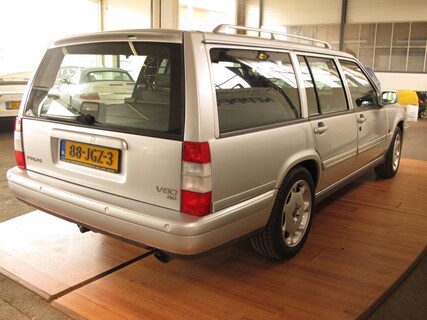 Volvo-V90
