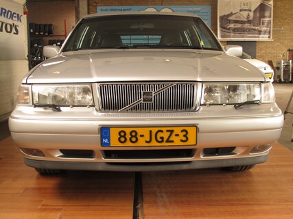 Volvo-V90