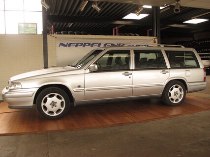 Volvo-V90