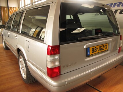 Volvo-V90
