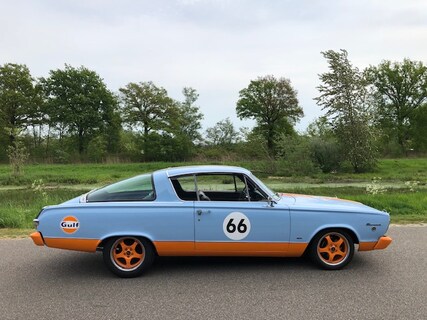Plymouth-Barracuda