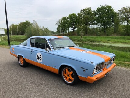 Plymouth-Barracuda