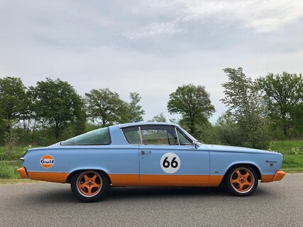 Plymouth-Barracuda