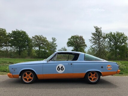 Plymouth-Barracuda