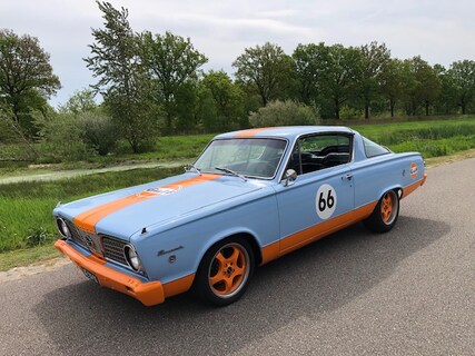 Plymouth-Barracuda