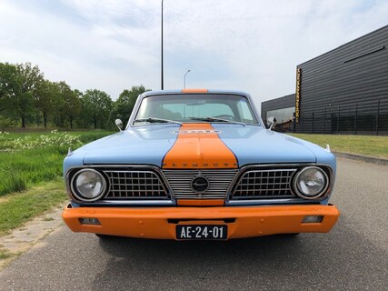 Plymouth-Barracuda