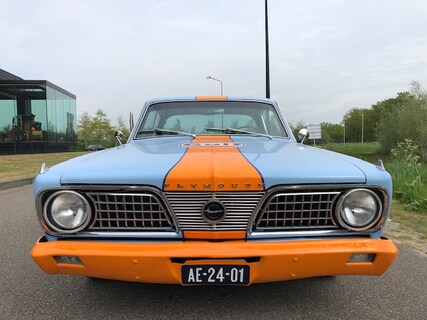 Plymouth-Barracuda