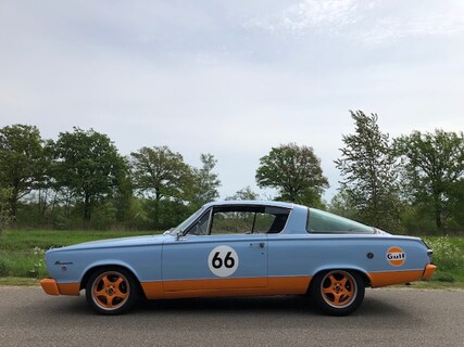Plymouth-Barracuda