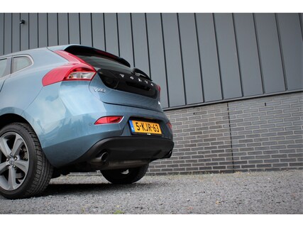 Volvo-V40