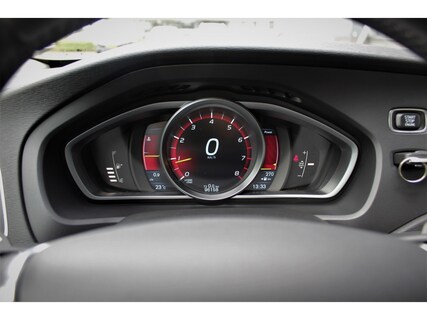 Volvo-V40