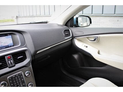 Volvo-V40