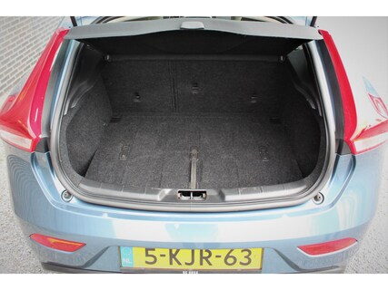 Volvo-V40