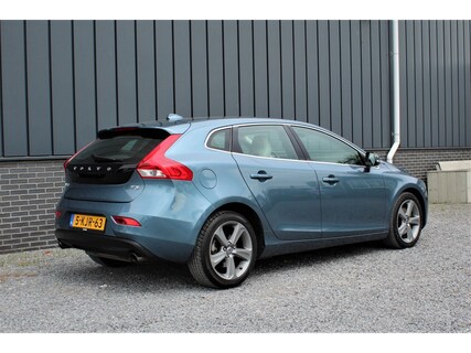 Volvo-V40