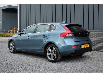 Volvo-V40