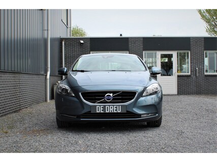 Volvo-V40