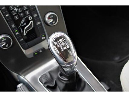 Volvo-V40