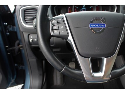 Volvo-V40