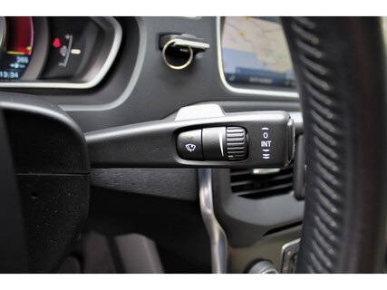 Volvo-V40