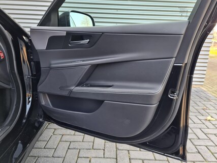 Jaguar-XE