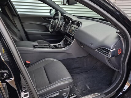 Jaguar-XE