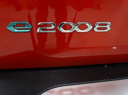 Peugeot-e-2008