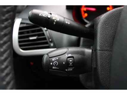 Peugeot-206+